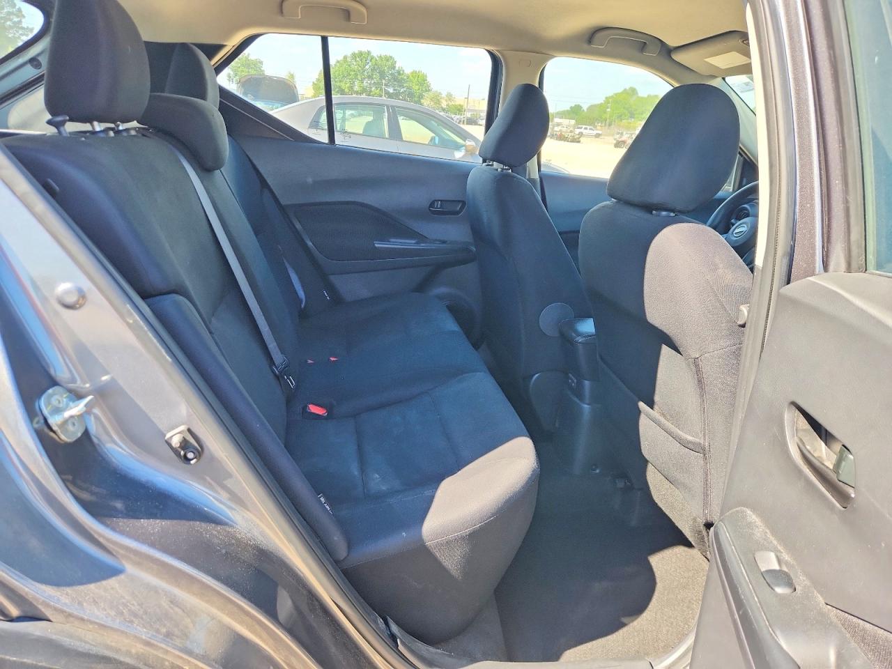 2023 NISSAN KICKS S photo 11