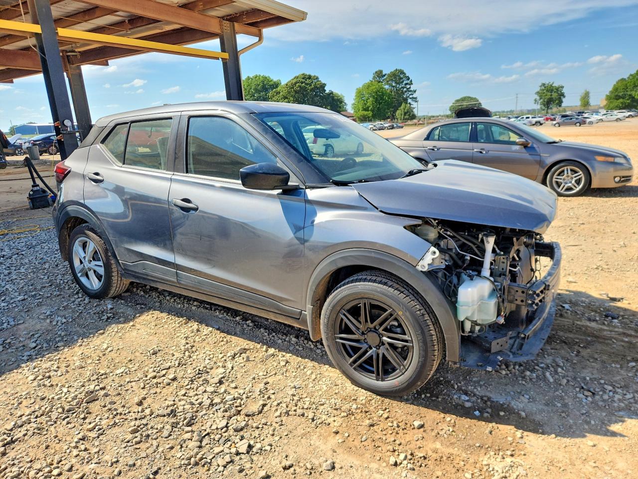 2023 NISSAN KICKS S photo 4