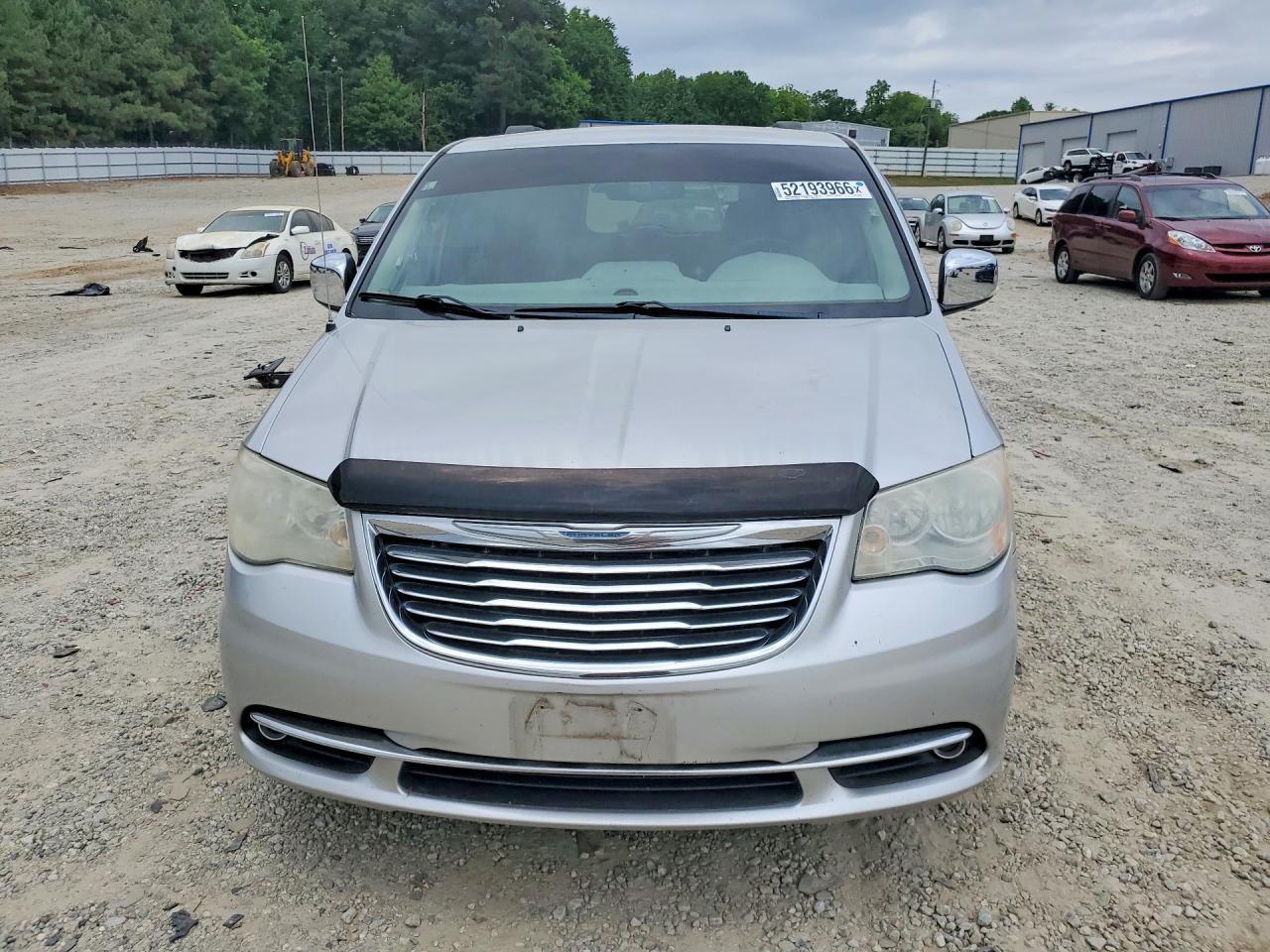 2012 CHRYSLER TOWN & COUNTRY TOURING L photo 13