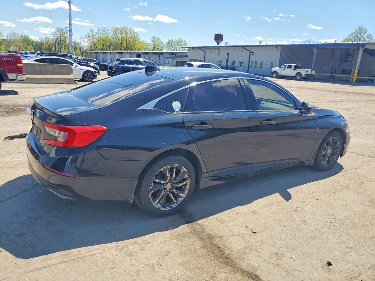 2020 HONDA ACCORD LX photo 7