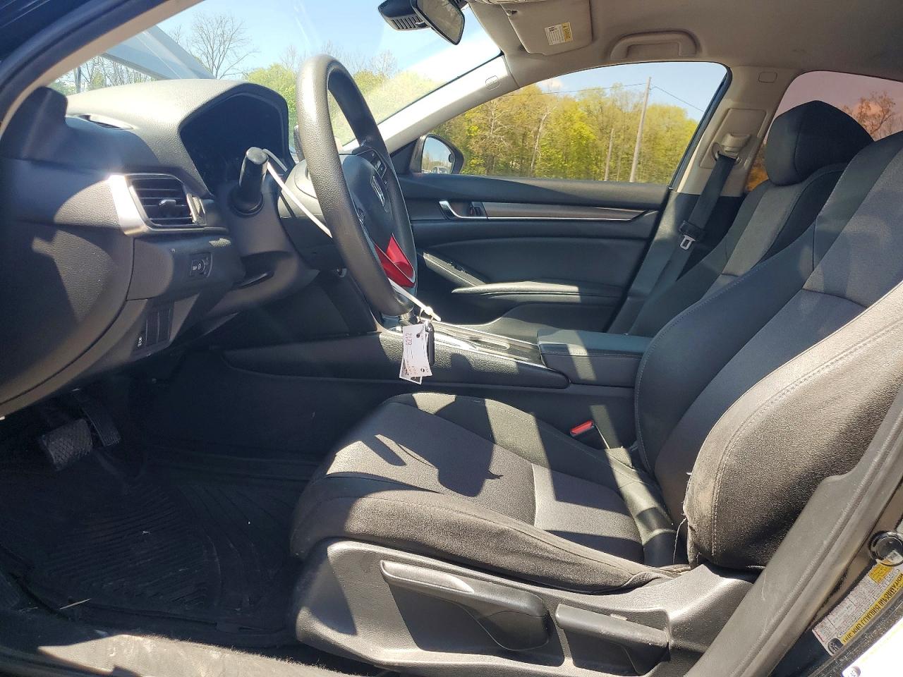 2020 HONDA ACCORD LX photo 19