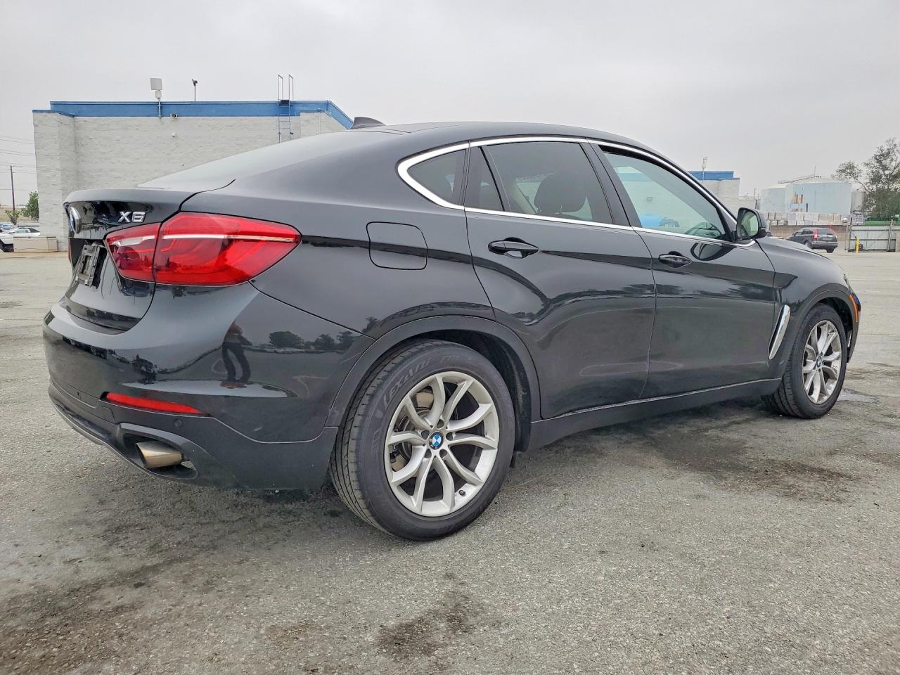 2015 BMW X6 XDRIVE35I photo 7