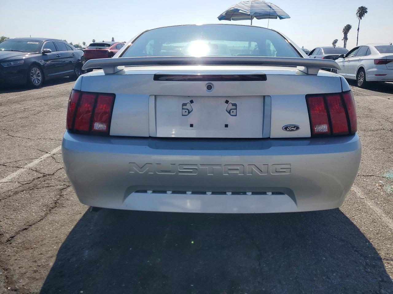 2001 FORD MUSTANG photo 6