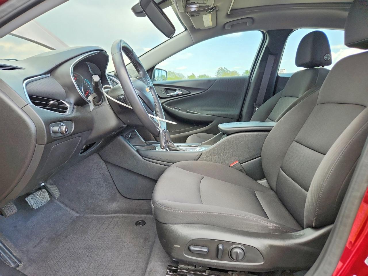 2018 CHEVROLET MALIBU LT photo 13