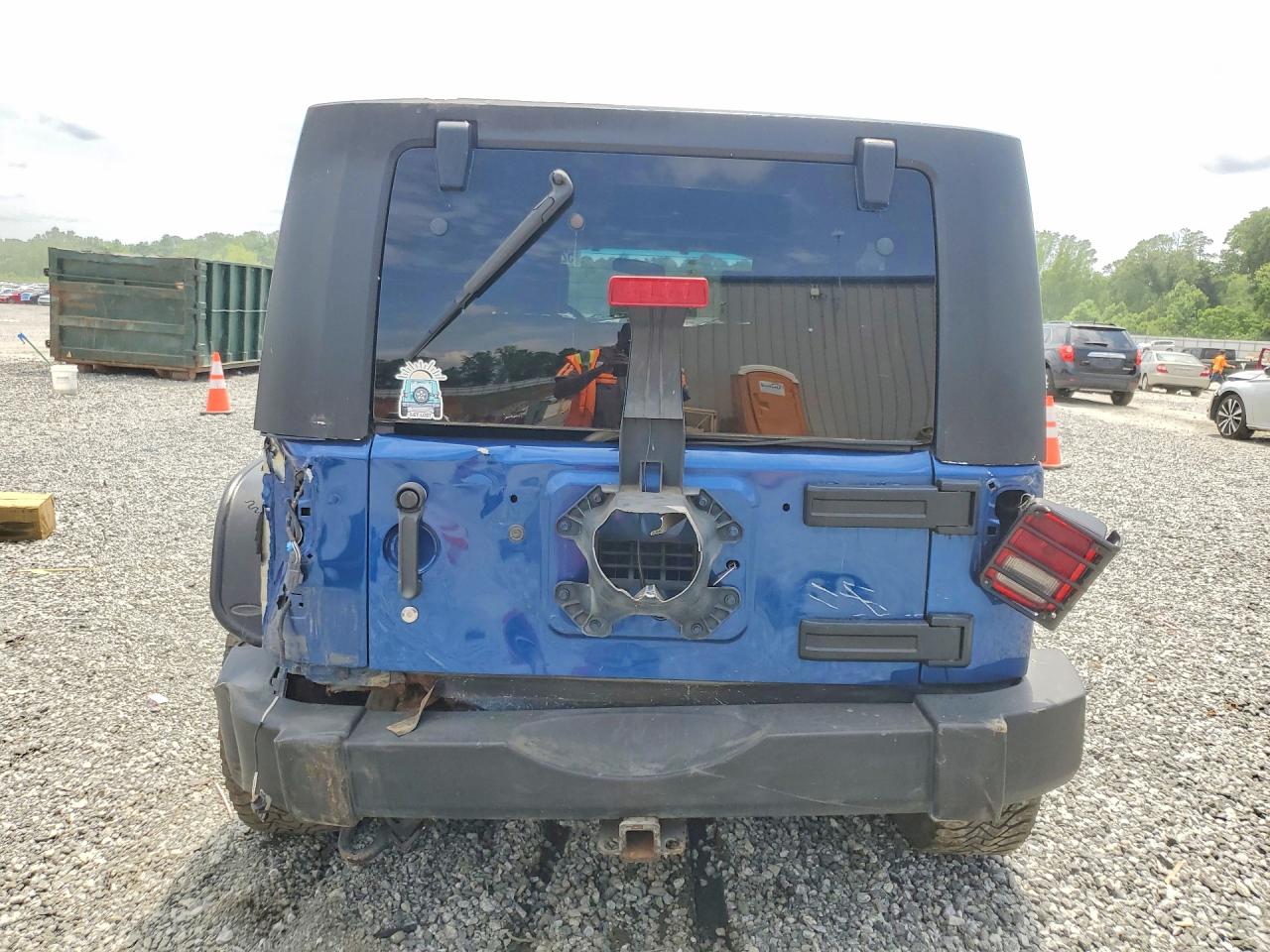 2010 JEEP WRANGLER UNLIMITED SPORT photo 11