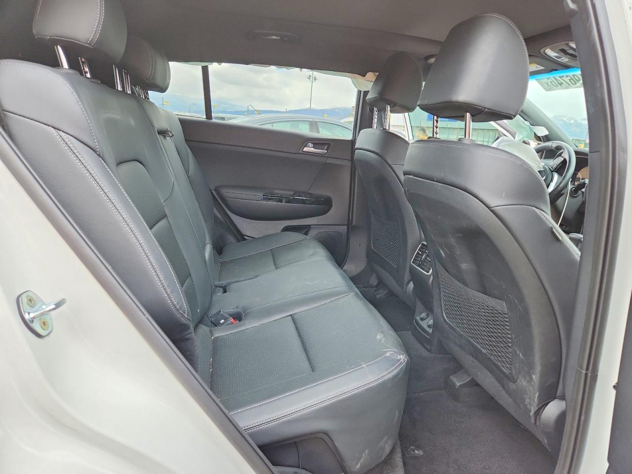 2021 KIA SPORTAGE S photo 28