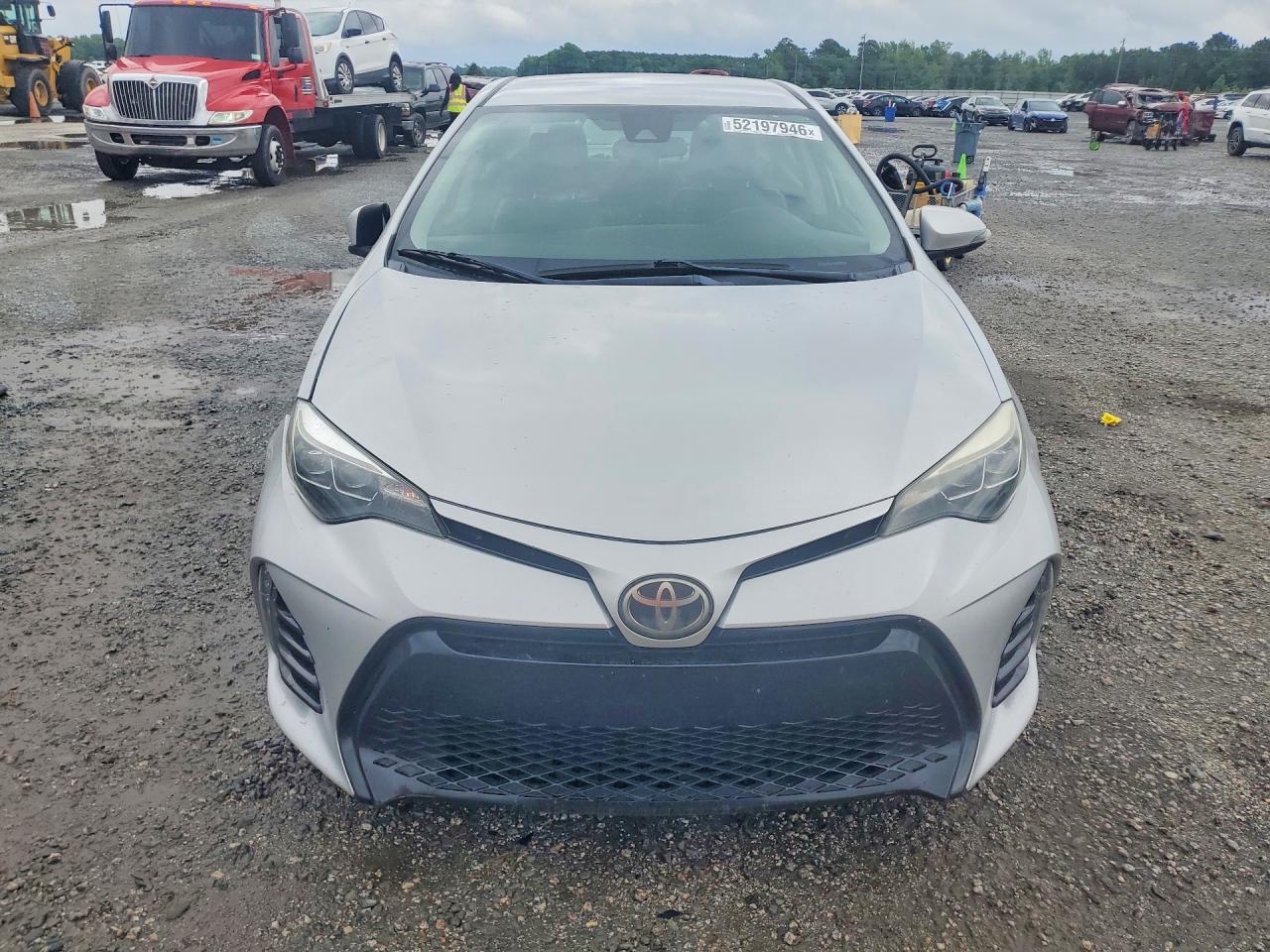 2018 TOYOTA COROLLA SE photo 9