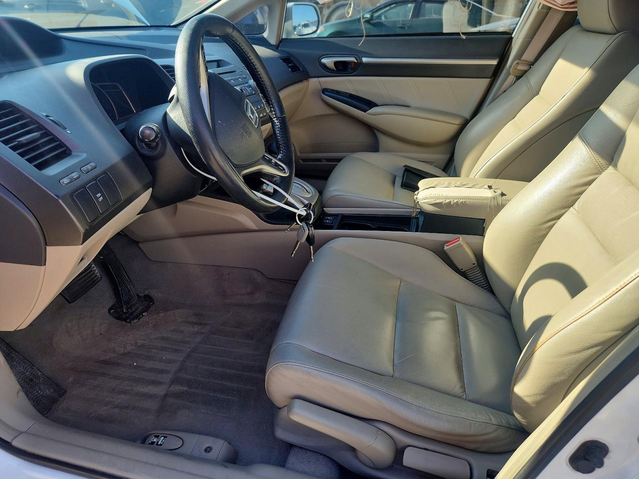 2010 HONDA CIVIC EXL photo 7