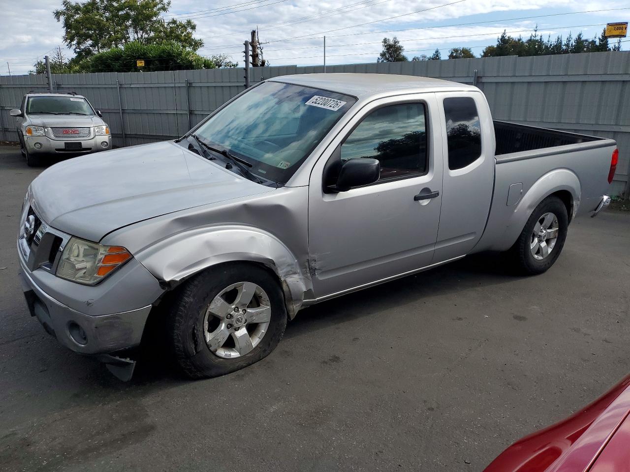 2011 NISSAN FRONTIER