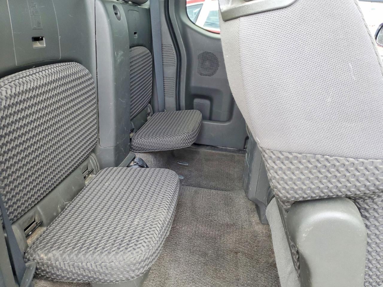 2011 NISSAN FRONTIER SV V6 photo 10