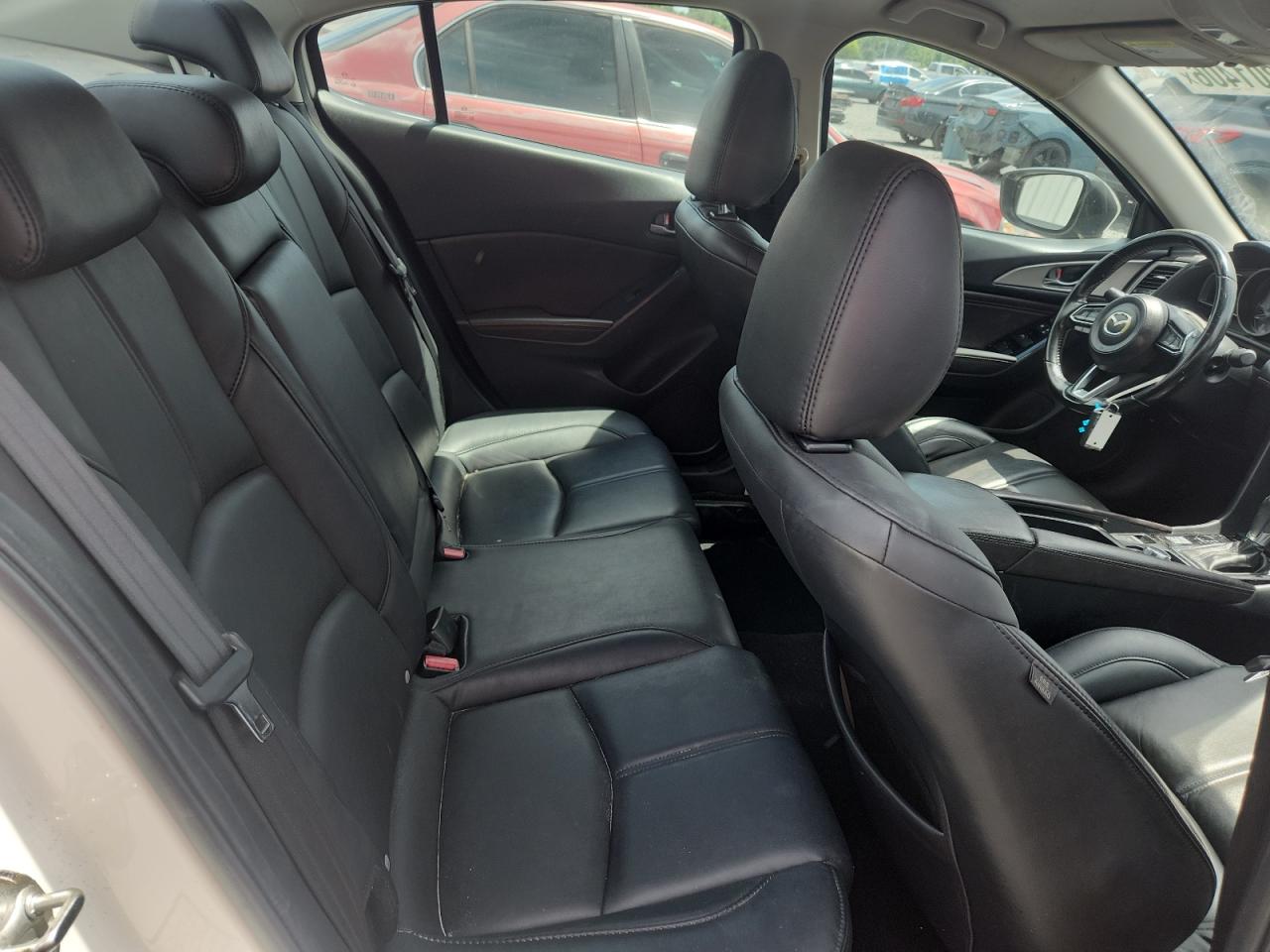 2018 MAZDA 3 TOURING photo 19