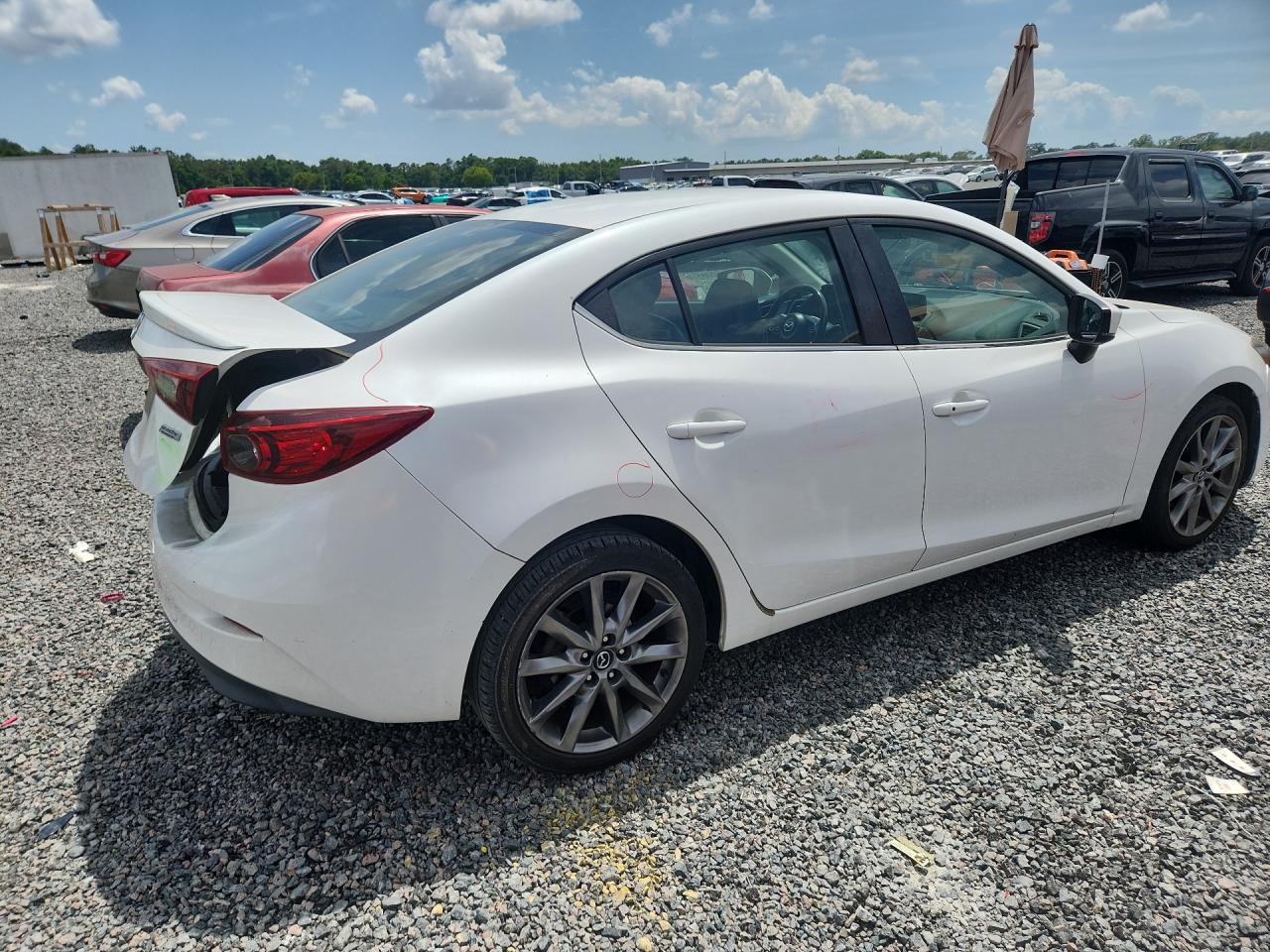 2018 MAZDA 3 TOURING photo 5