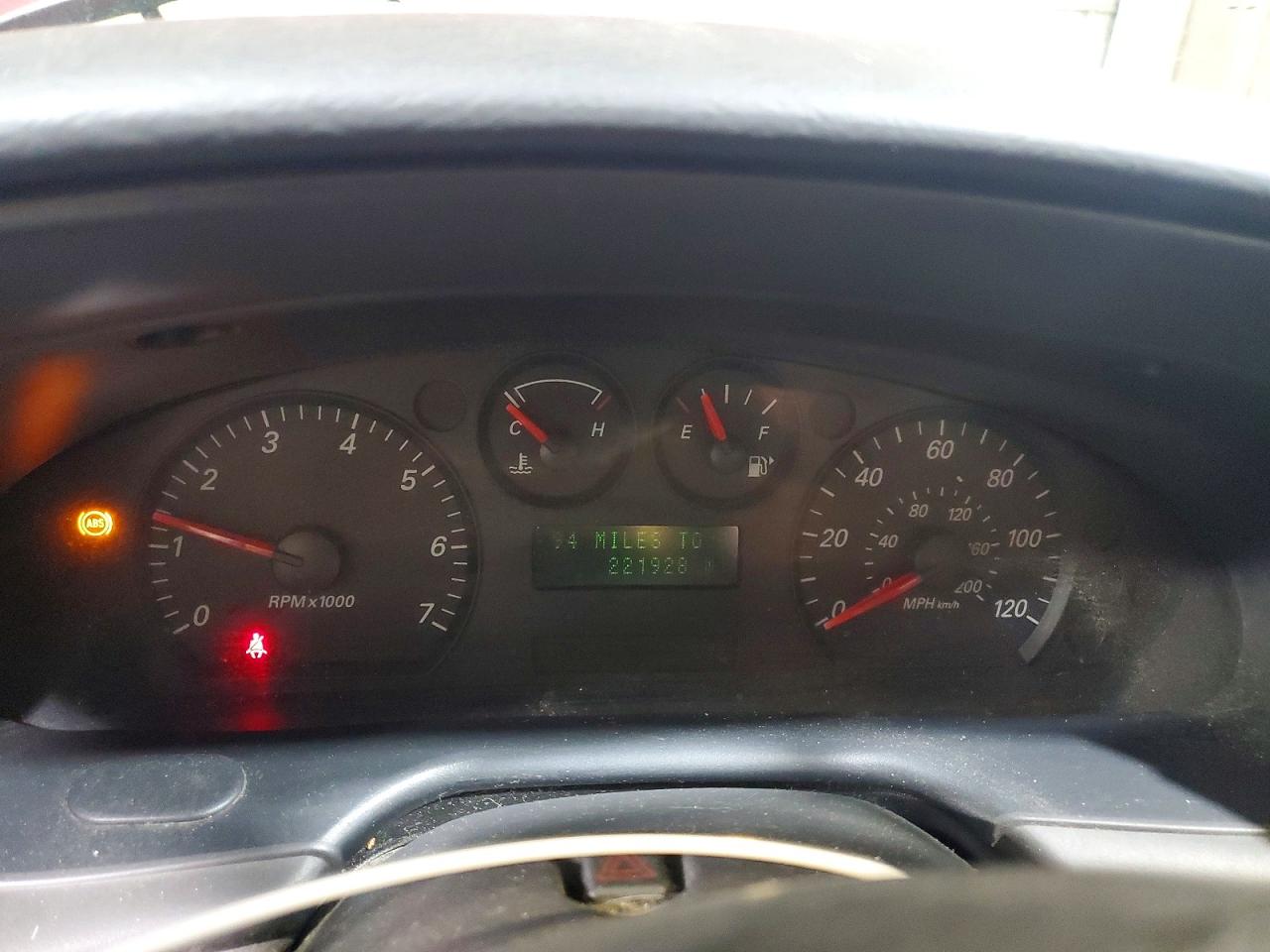 2004 FORD TAURUS SES photo 9