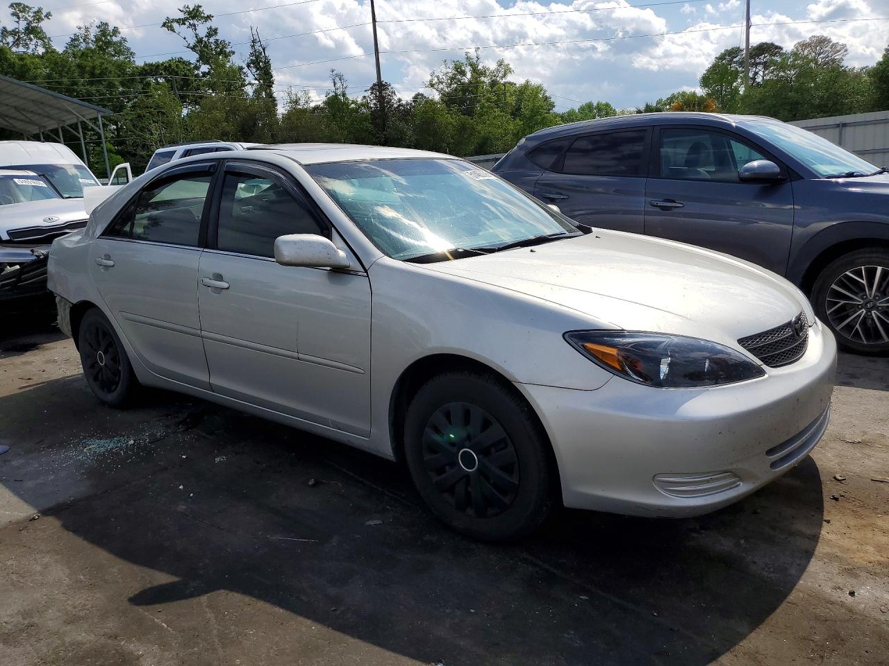 2003 TOYOTA CAMRY LE photo 4