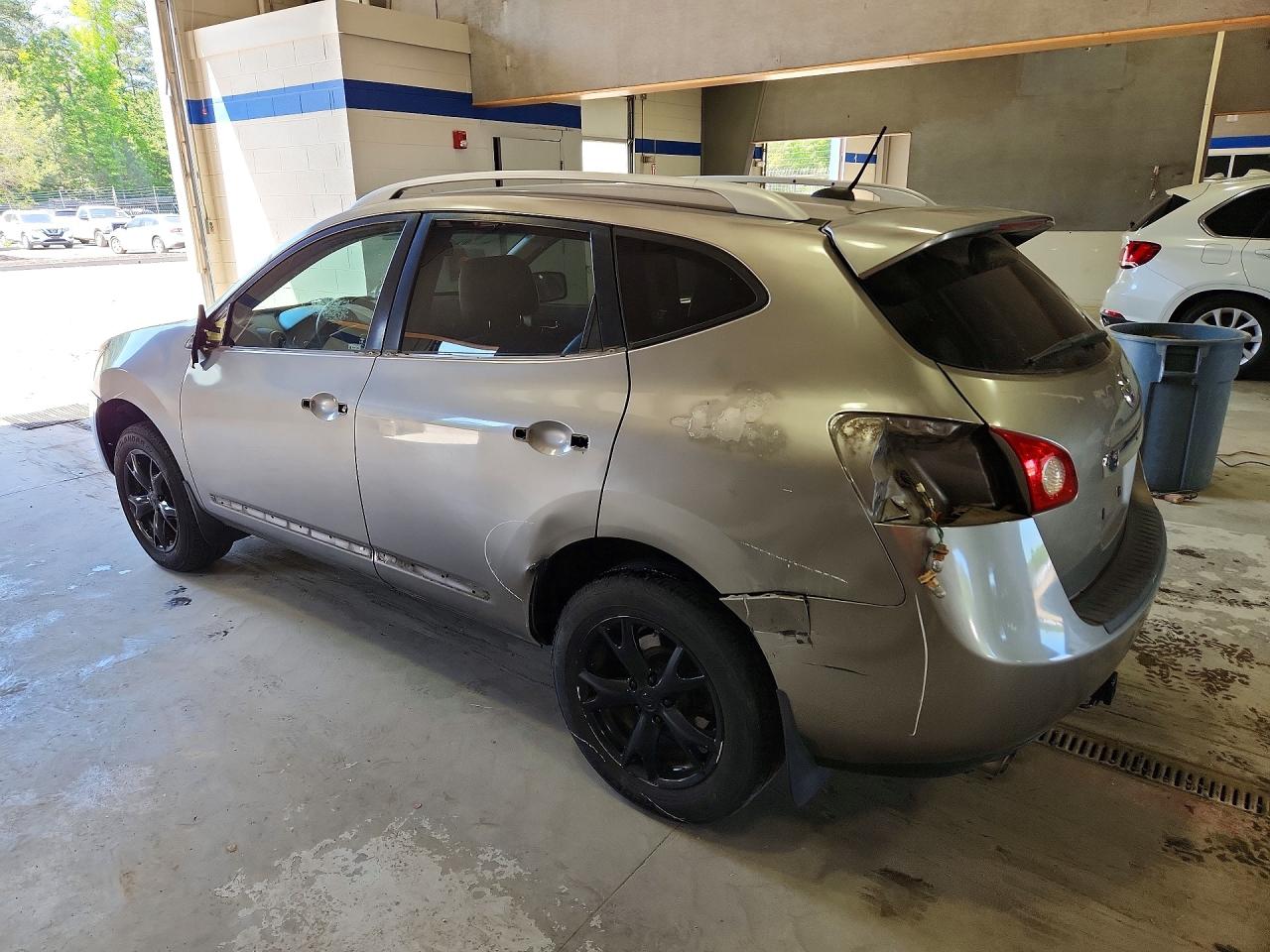 2011 NISSAN ROGUE S photo 4