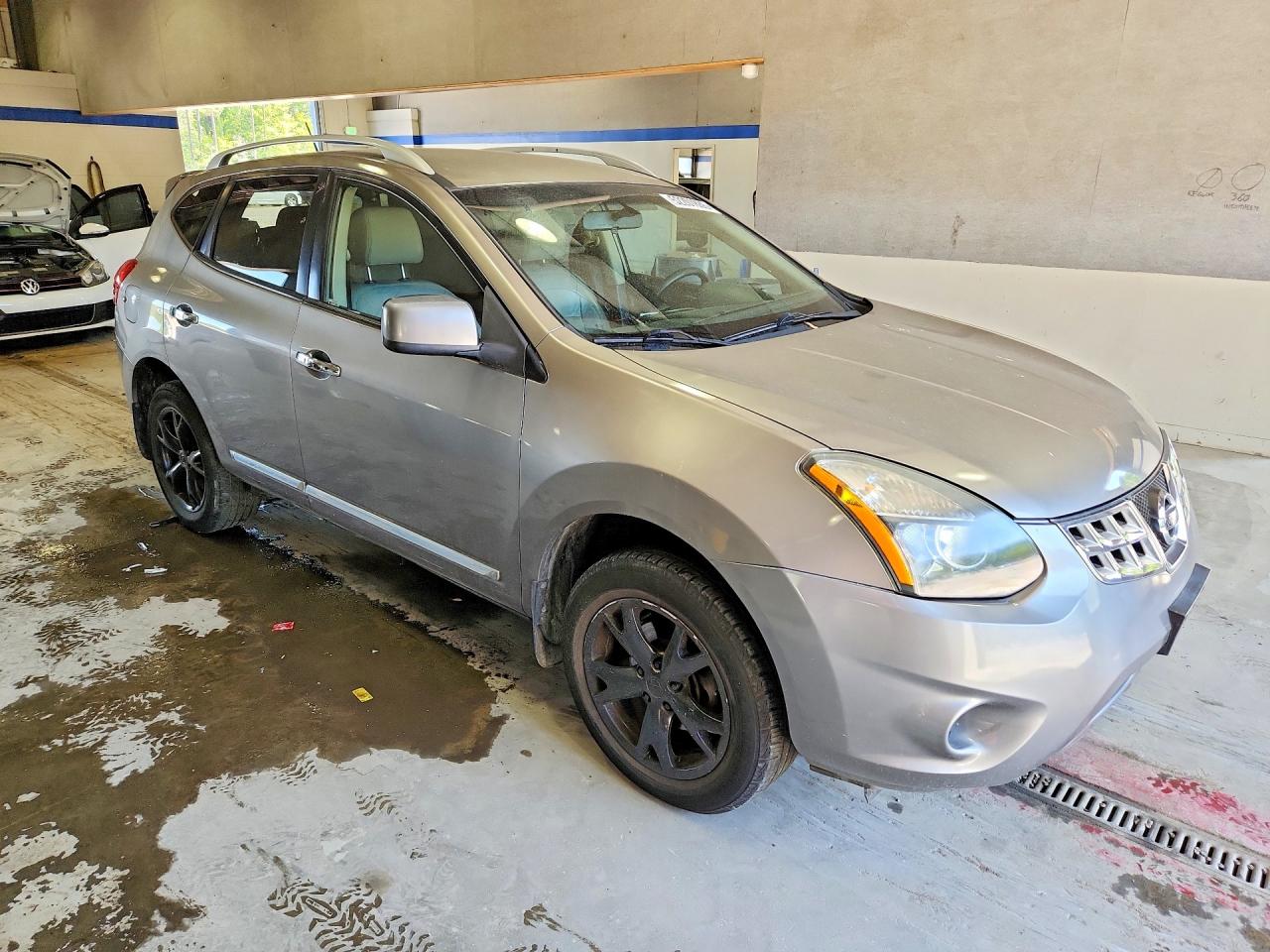 2011 NISSAN ROGUE S photo 10