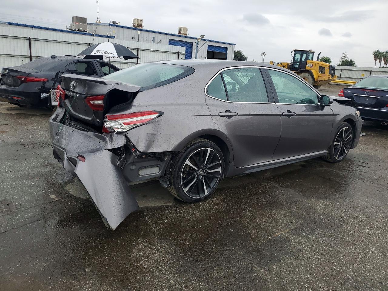 2018 TOYOTA CAMRY XSE photo 7