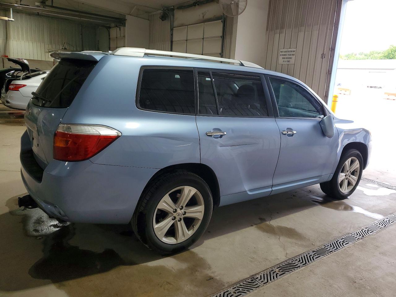 2010 TOYOTA HIGHLANDER LIMITED photo 7