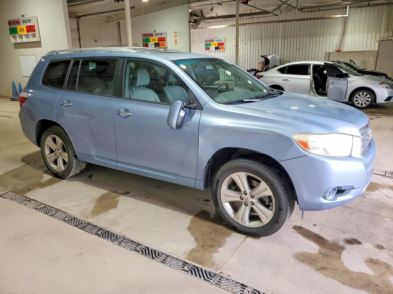 2010 TOYOTA HIGHLANDER LIMITED photo 10