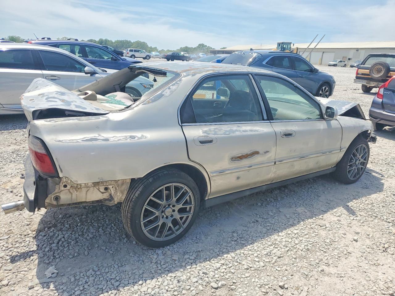 1997 HONDA ACCORD EX photo 5