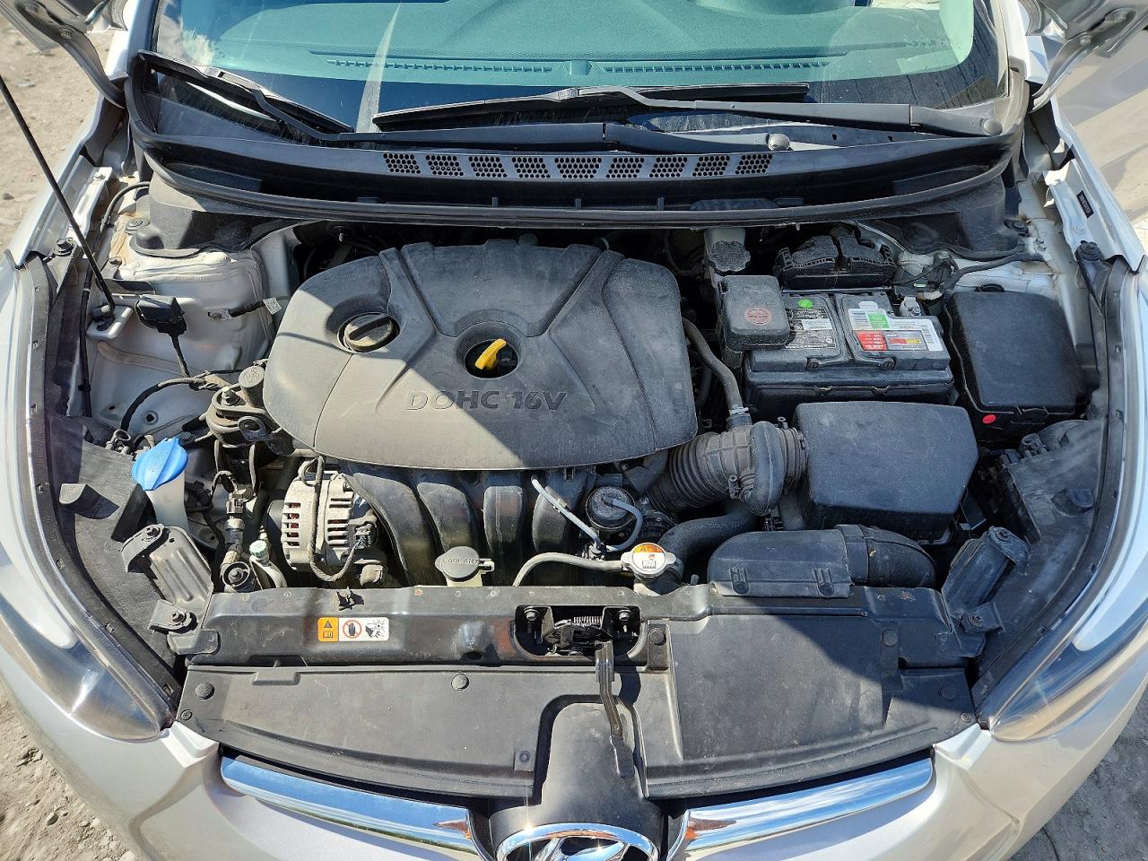 2016 HYUNDAI ELANTRA SE photo 31