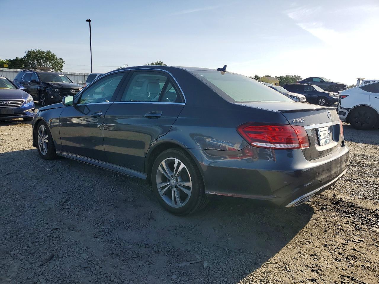 2014 MERCEDES-BENZ E 250 BLUETEC photo 3