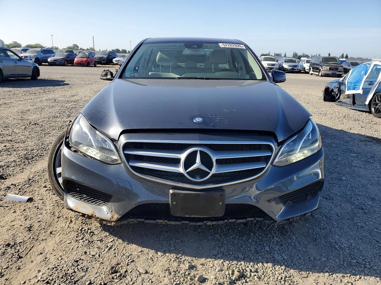 2014 MERCEDES-BENZ E 250 BLUETEC photo 9