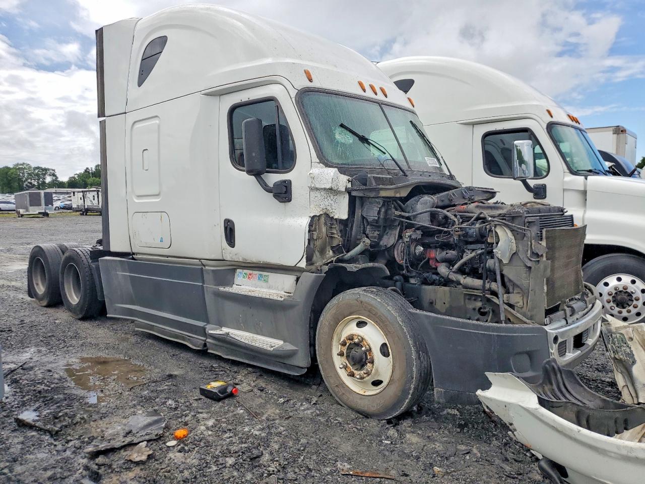 2016 FREIGHTLINER CASCADIA 125