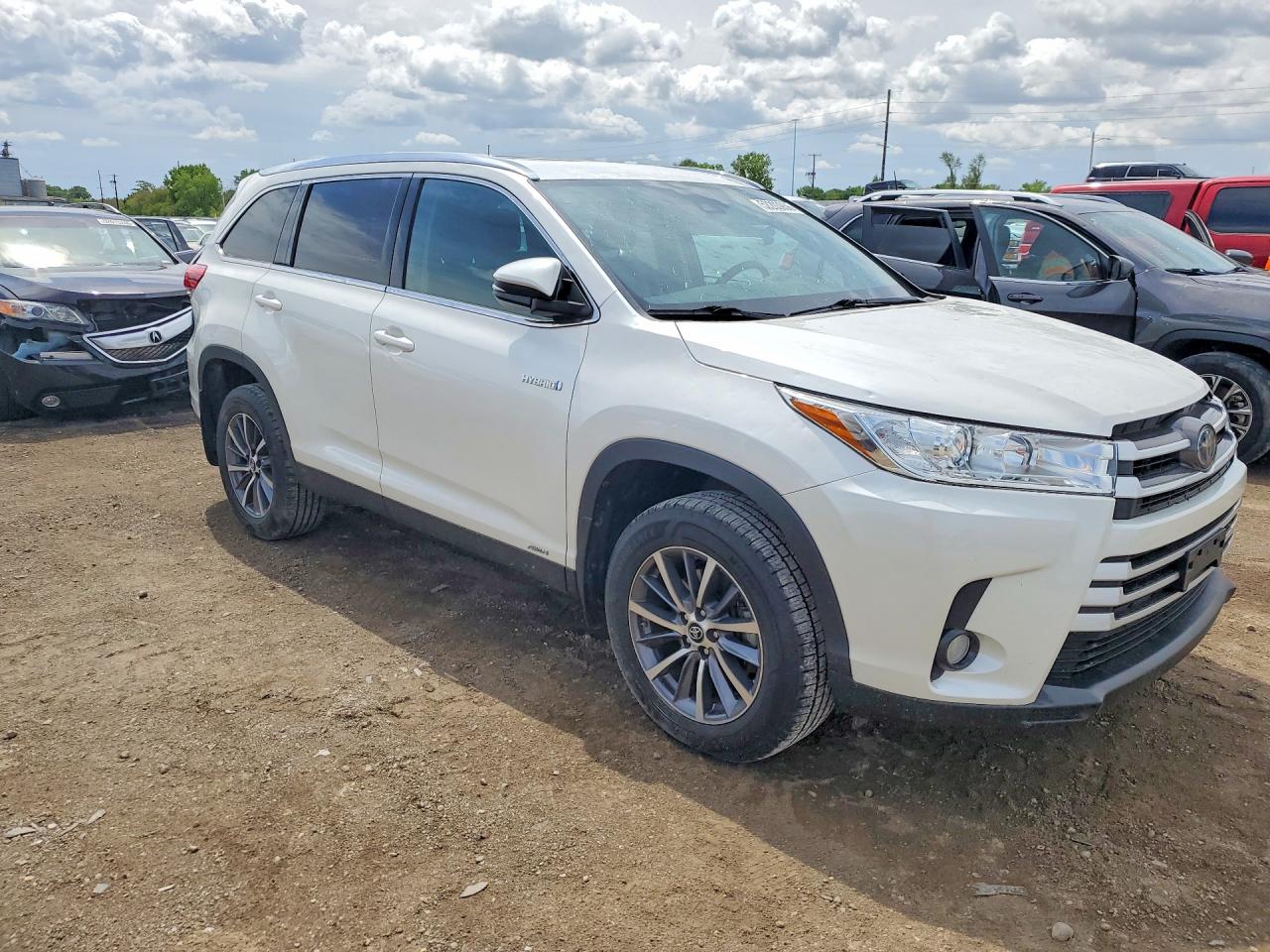 2019 TOYOTA HIGHLANDER HYBRID XLE photo 7