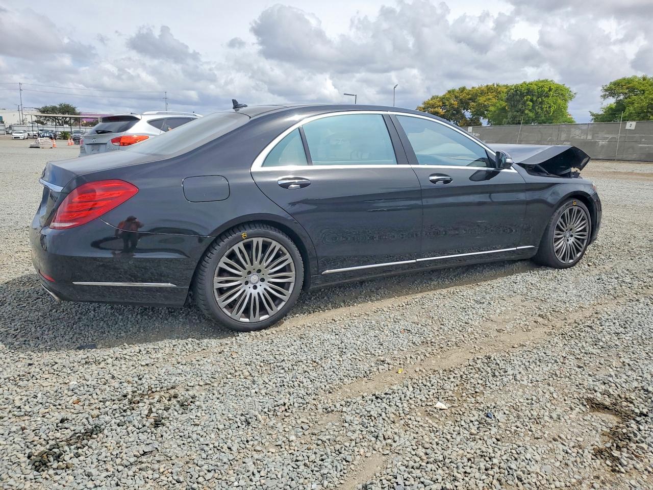 2015 MERCEDES-BENZ S 550 photo 5