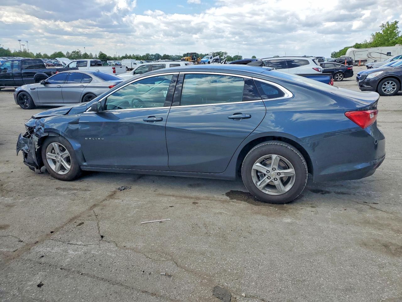 2020 CHEVROLET MALIBU LS photo 3