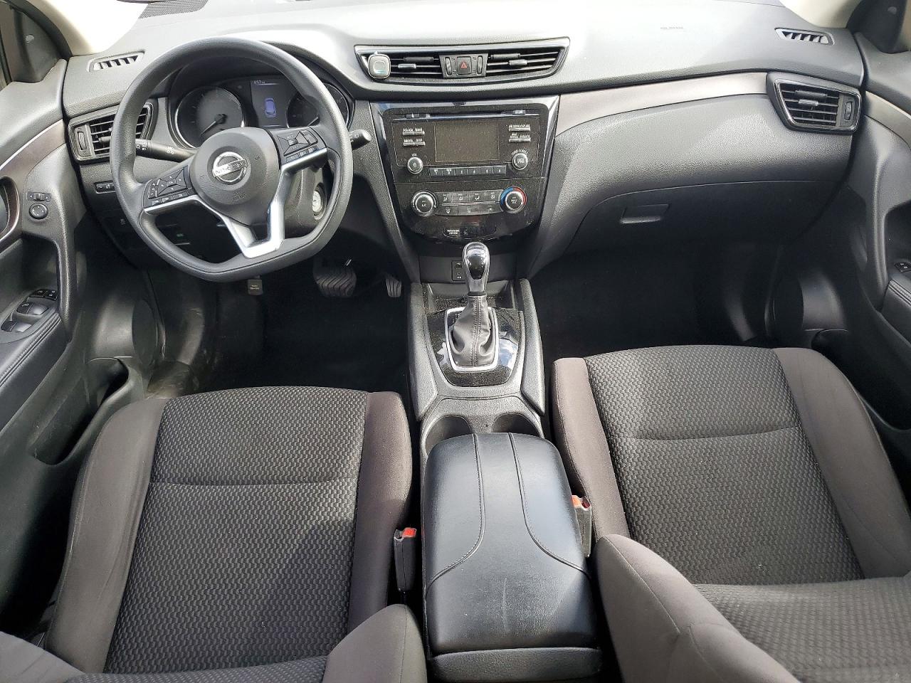 2018 NISSAN ROGUE SPORT S photo 22