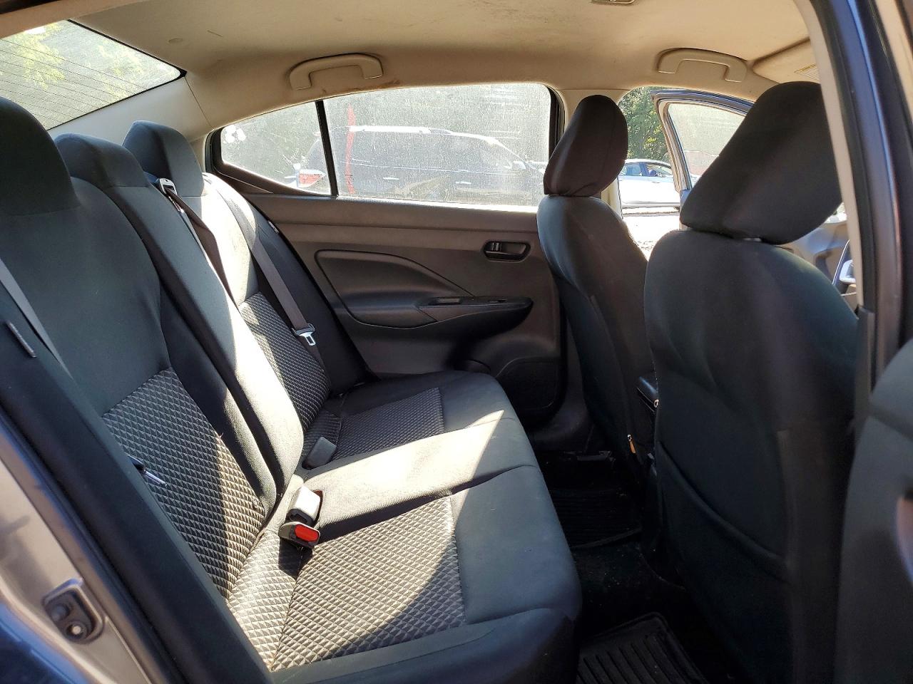 2020 NISSAN VERSA S photo 10