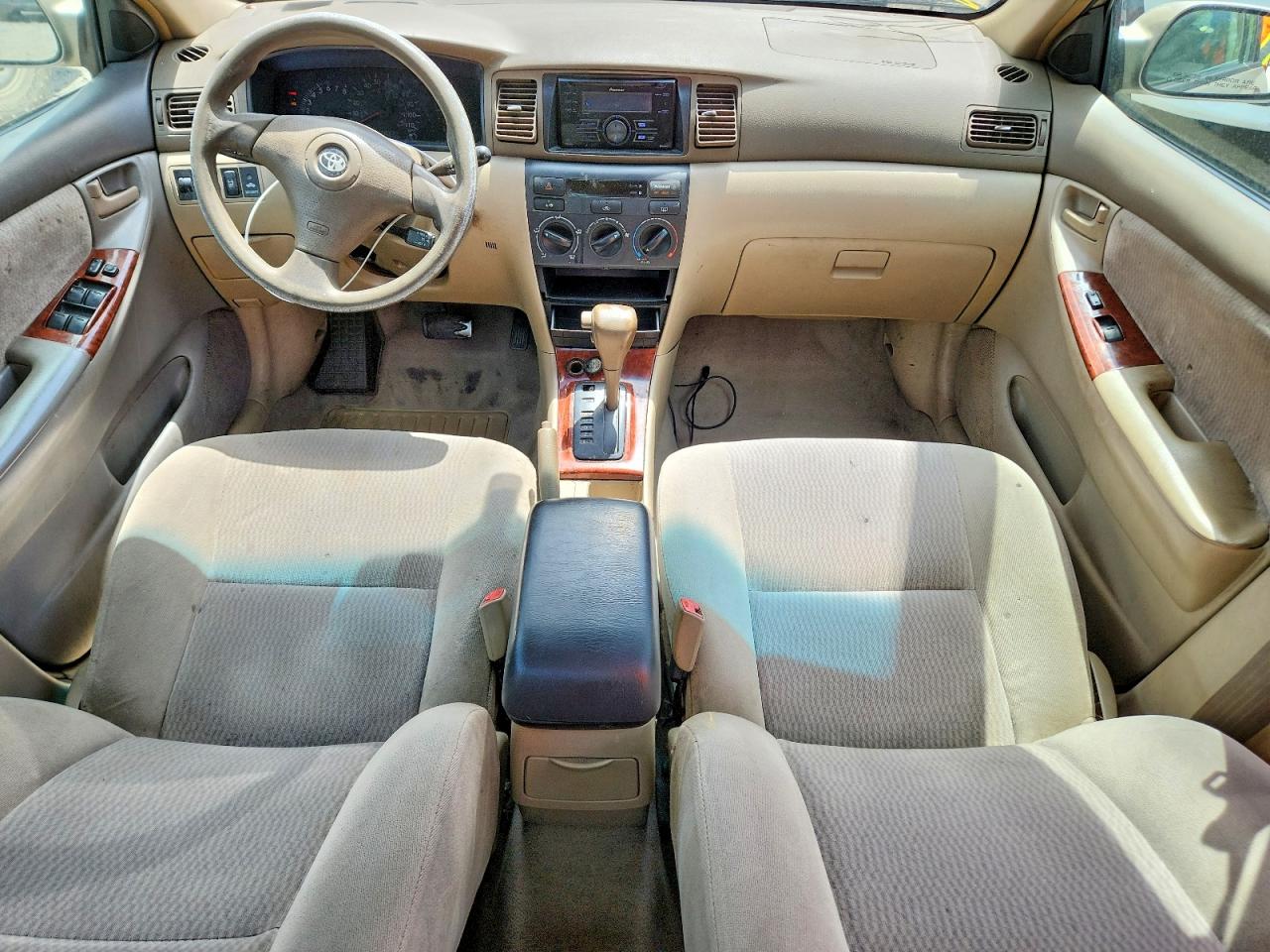 2005 TOYOTA COROLLA LE photo 8