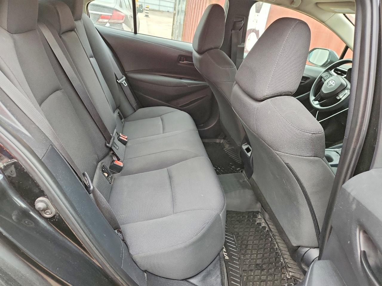 2022 TOYOTA COROLLA LE photo 19