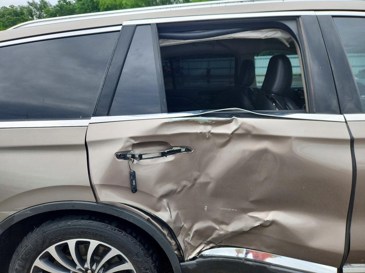 2021 LINCOLN AVIATOR RESERVE photo 31