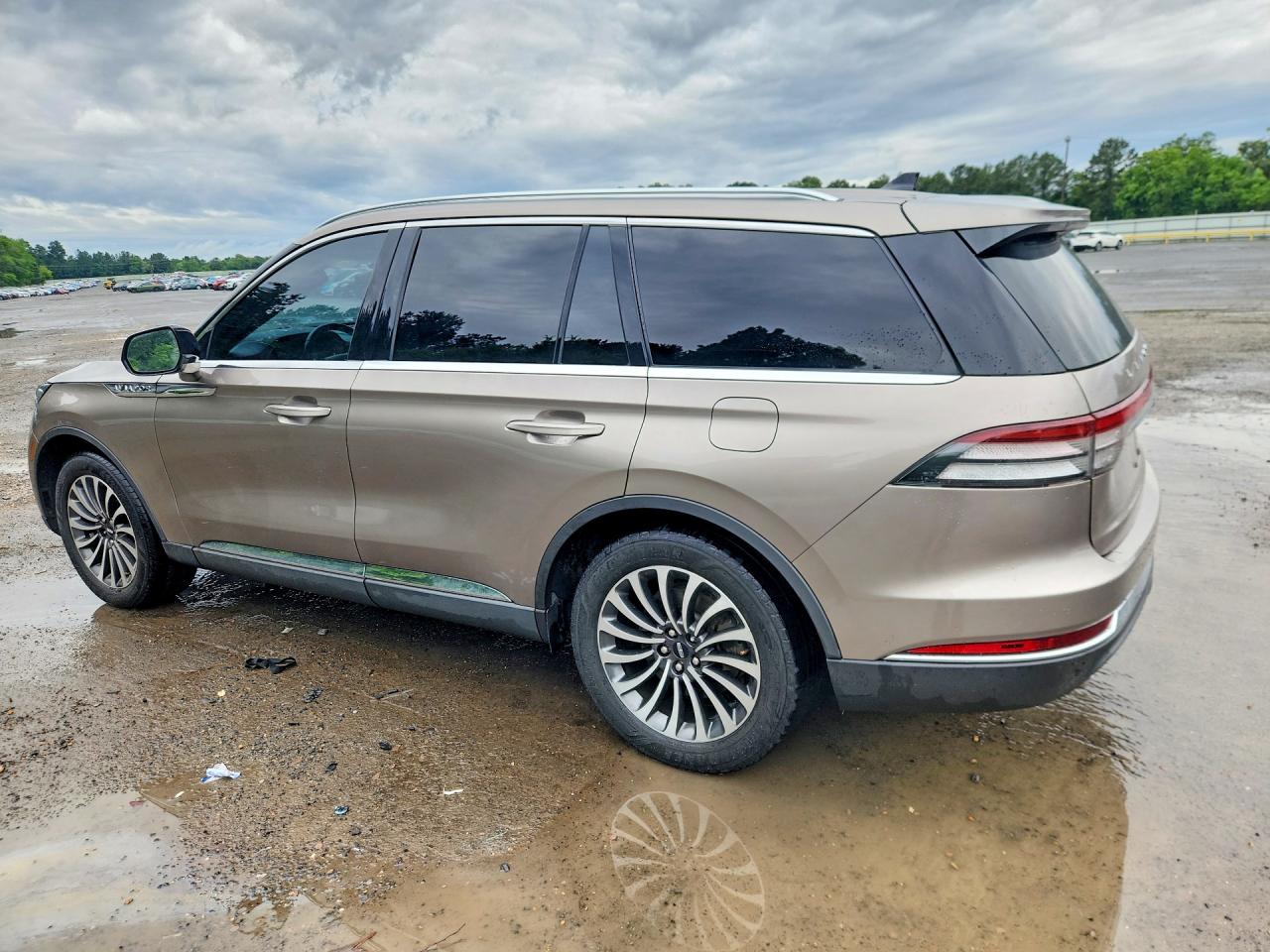 2021 LINCOLN AVIATOR RESERVE photo 4