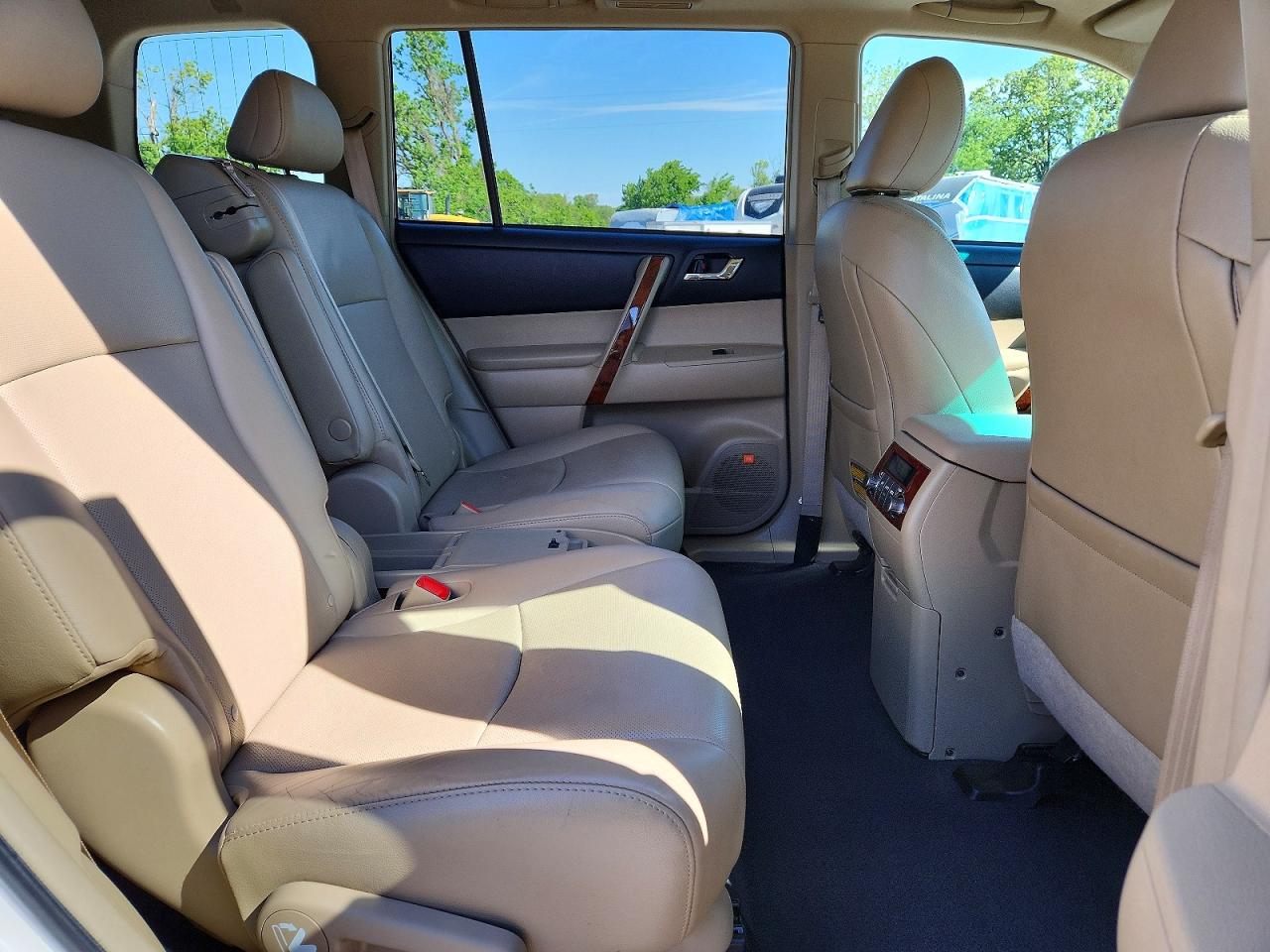 2013 TOYOTA HIGHLANDER LIMITED photo 21