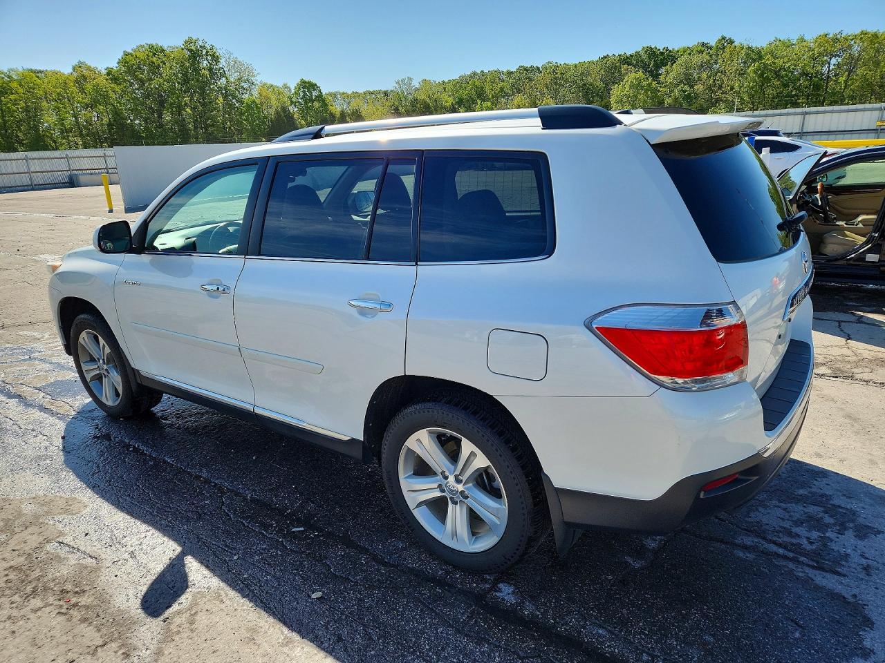 2013 TOYOTA HIGHLANDER LIMITED photo 3