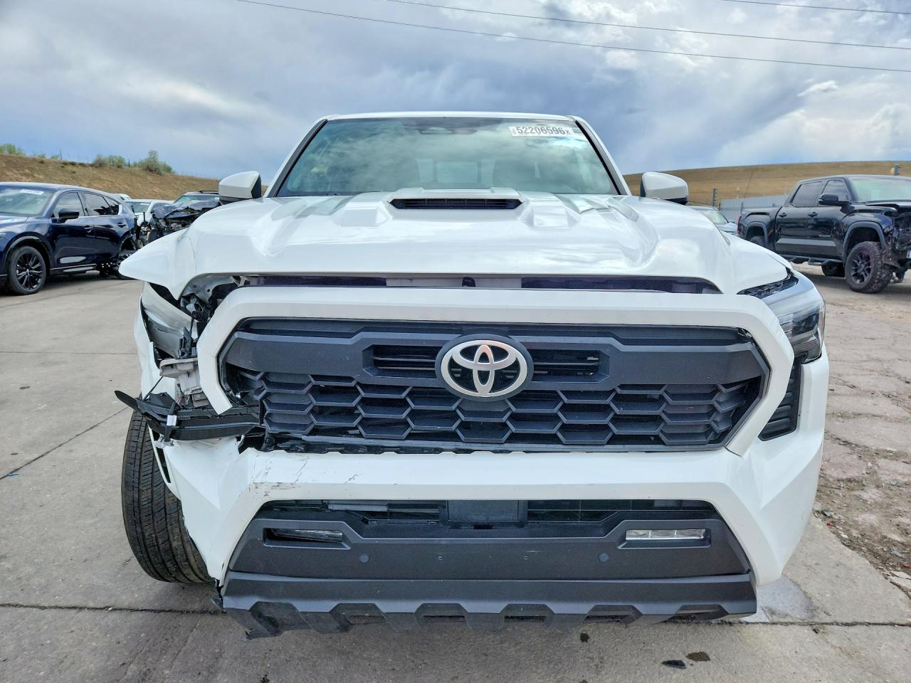 2024 TOYOTA TACOMA TRD SPORT photo 5