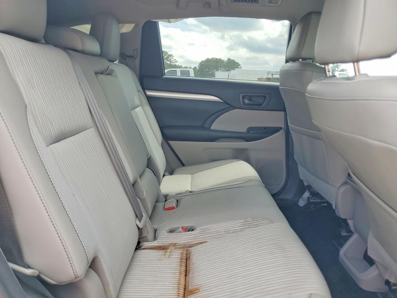 2018 TOYOTA HIGHLANDER LE PLUS photo 11