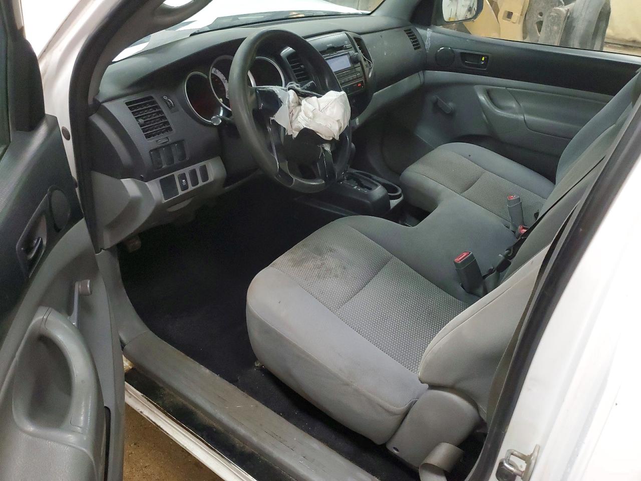 2012 TOYOTA TACOMA BASE photo 8