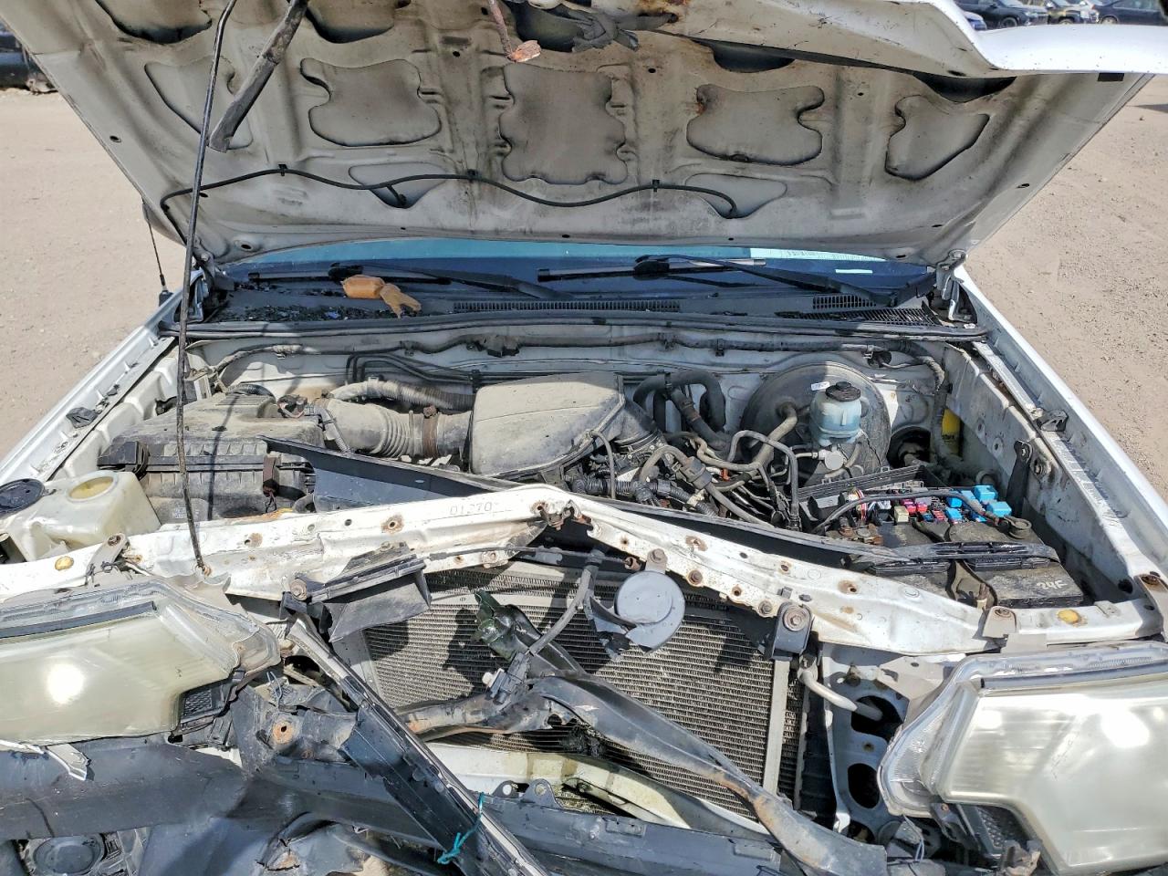 2012 TOYOTA TACOMA BASE photo 11