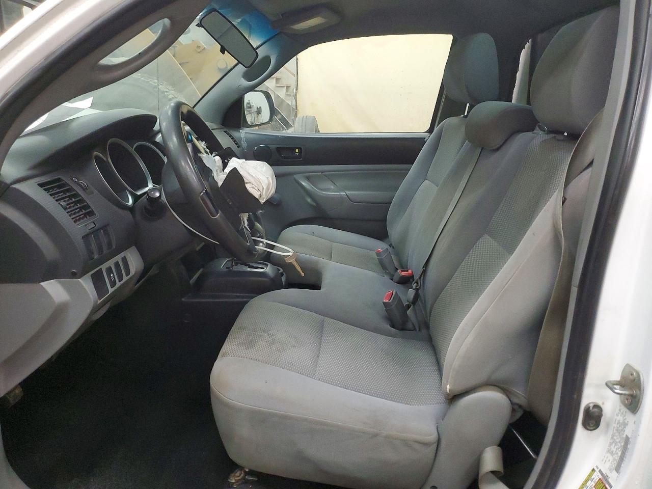 2012 TOYOTA TACOMA BASE photo 7