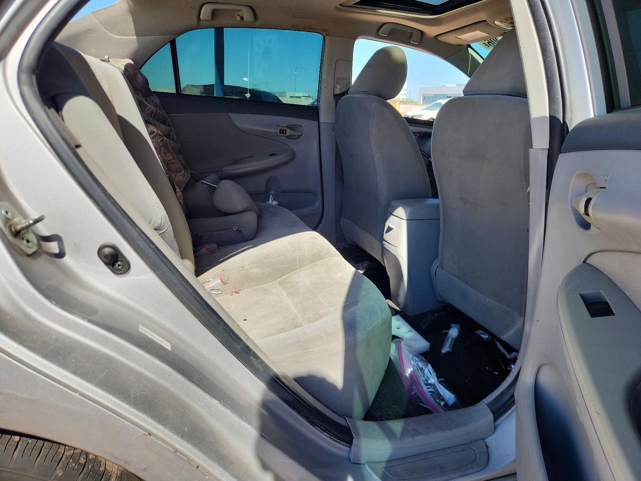 2009 TOYOTA COROLLA LE photo 19