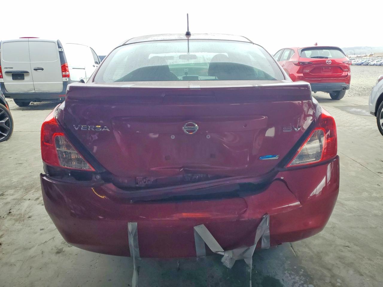 2014 NISSAN VERSA 1.6 SV photo 11
