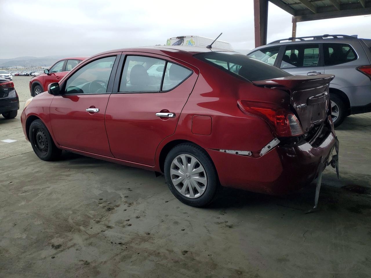 2014 NISSAN VERSA 1.6 SV photo 3