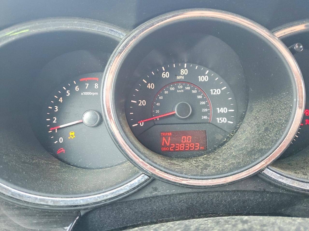 2011 KIA SORENTO LX photo 17