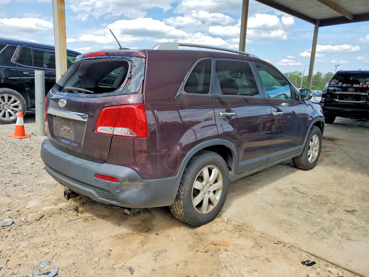 2011 KIA SORENTO LX photo 5