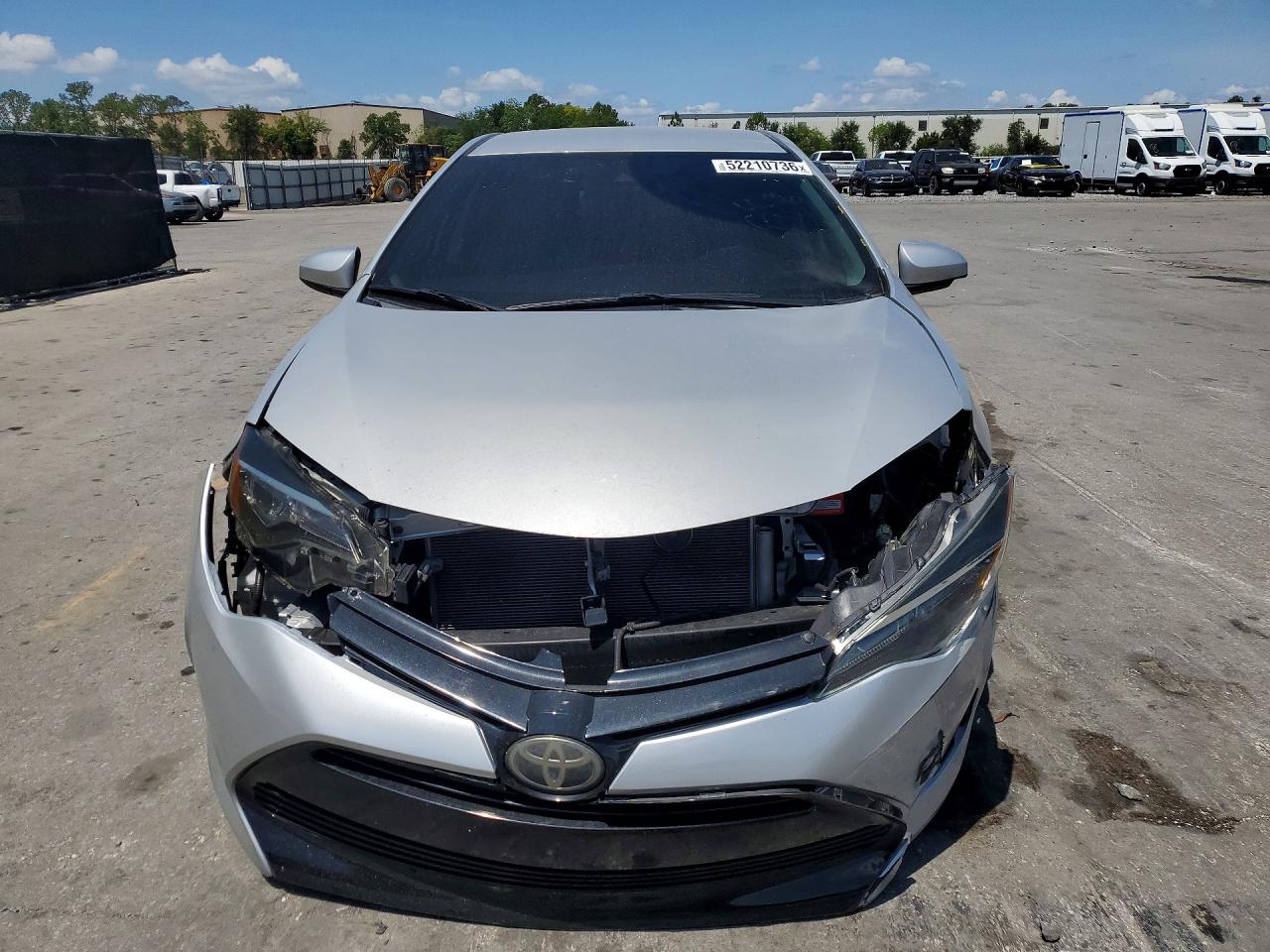 2018 TOYOTA COROLLA LE photo 9